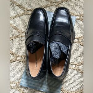 NIB Johnston and Murphy Penny loafers black, 10-1/2